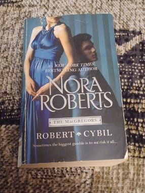 $4 Add-on Nora Roberts "The MacGregors: Robert & Cybil" - Paperback (2 In 1)